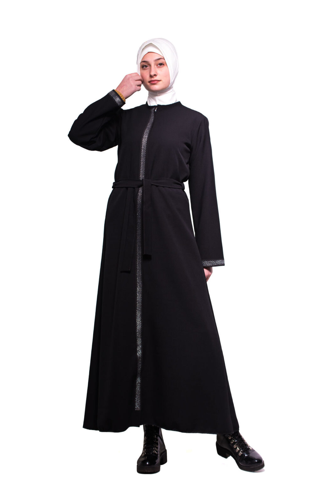 Начало Мода Селям фирма за облекло с открояващ дизайн